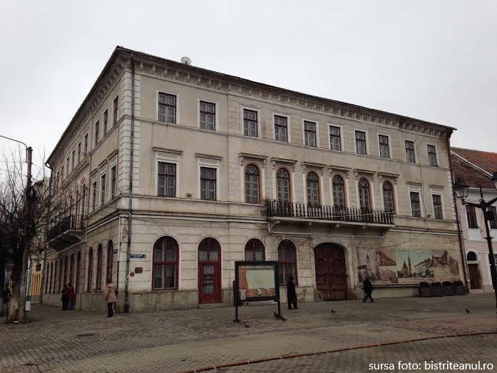 Reabilitarea clădirii-monument istoric a fostului Tribunal din Bistrița este aproape de finalizare