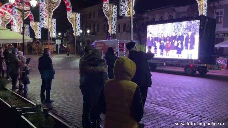 Bistrițenii au parte și în acest an de tradiționalele obiceiuri de sărbători în Caravana Crăciunului