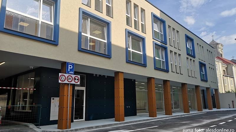 De la 1 ianuarie, noua parcare supraterană din Oradea, cea de pe strada George Bariţiu, este cu plată