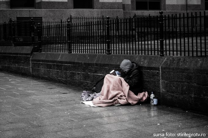 Direcția Socială roagă cetățenii să anunţe despre zonele în care se adăpostesc oameni ai străzii