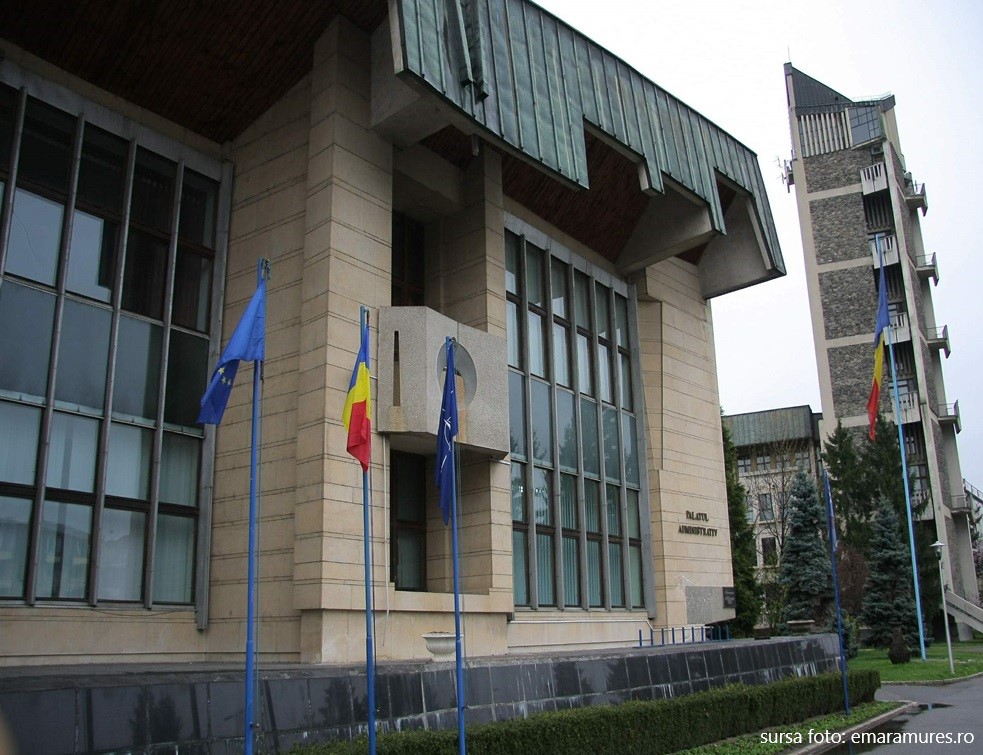Prefectura Maramureș a informat primăriile că au obligația transmiterii ședințelor on-line