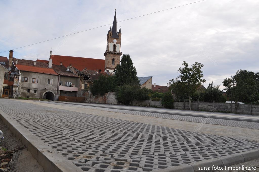 Parcarea de pe strada Lupeni nu poate fi supraetajată, a transmis primarul municipiului, Ioan Turc