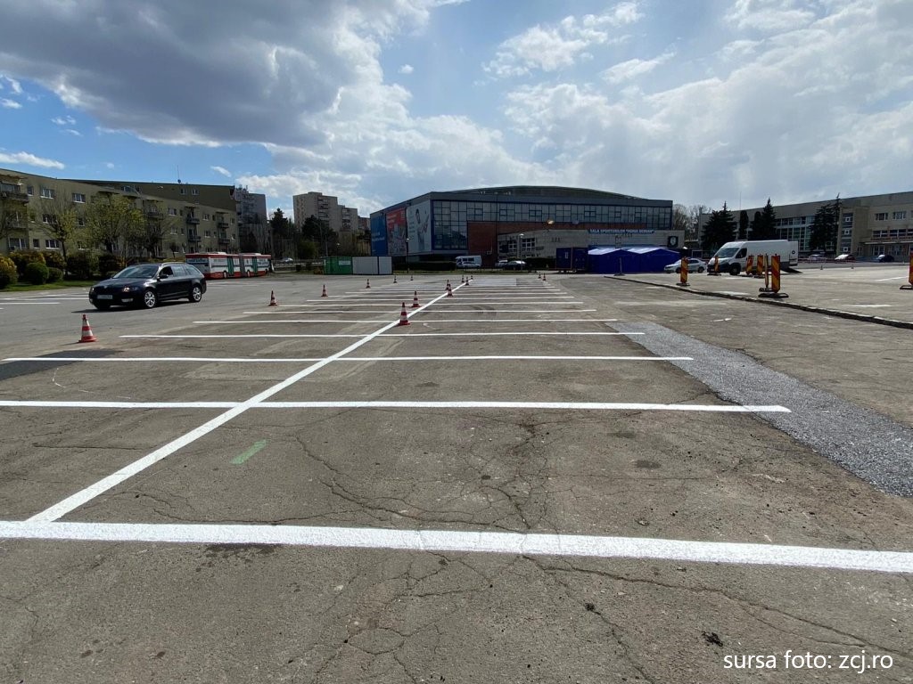 În 2022 pleacă maşinile de pe platoul Sălii Sporturilor din Cluj-Napoca. Zona se transformă