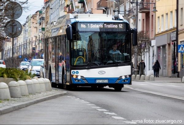 Au fost livrate cele trei vehicule electrice pentru transport public la Mediaș