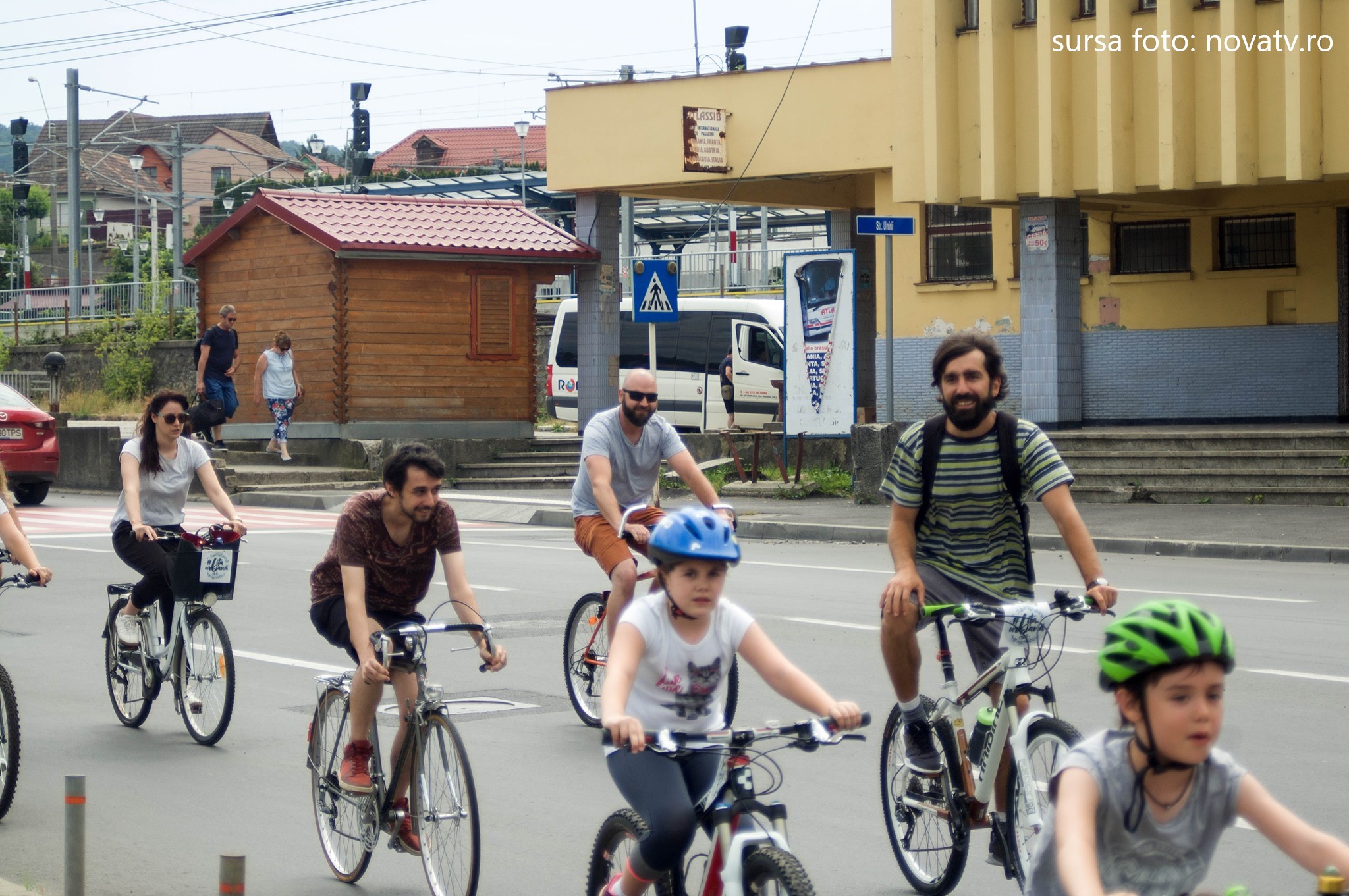 Părinți, copii, bunici, așteptați la prima ediție a evenimentului ,,Vineri prin oraș cu bicicleta”