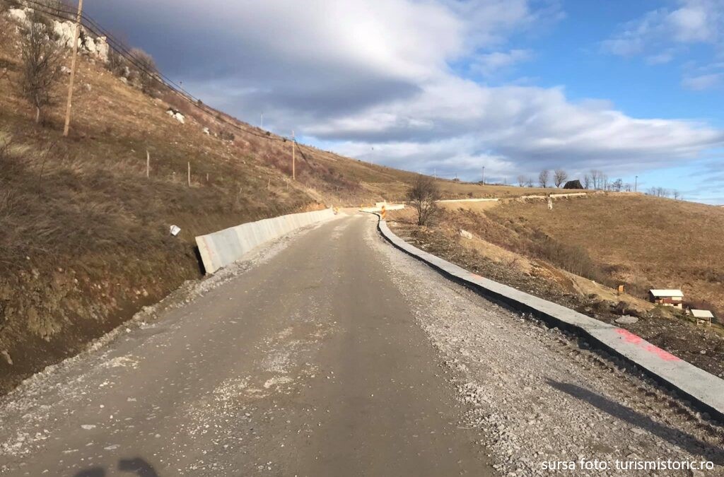 Un nou drum turistic din Apuseni va fi modernizat cu fonduri europene de Consiliul Județean Cluj