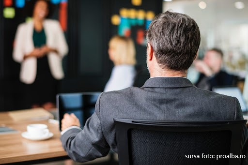 Peste două sute de posturi de directori şi directori adjuncţi sunt vacante în şcolile din Sibiu